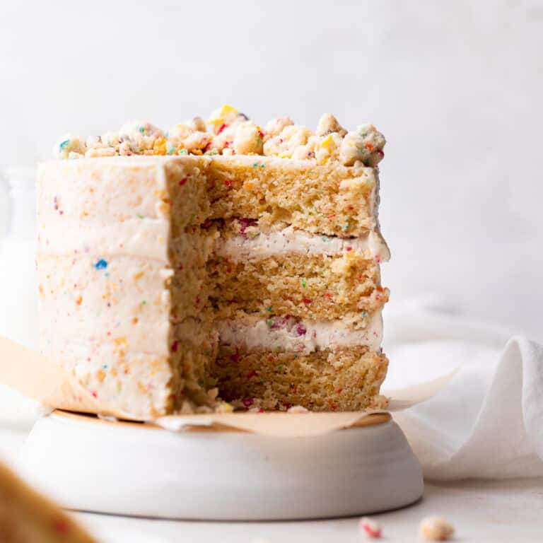 Fruity Pebble Cake