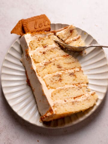 biscoff-cookie-butter-cake-6