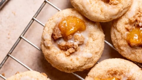 https://cambreabakes.com/wp-content/uploads/2023/07/peach-cobbler-cookies-featured-480x270.jpg